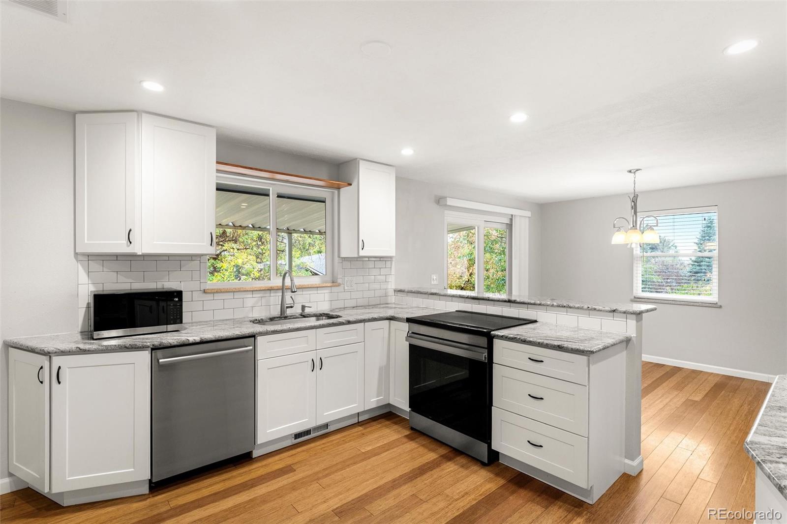 MLS Image #4 for 6632  urban court,arvada, Colorado