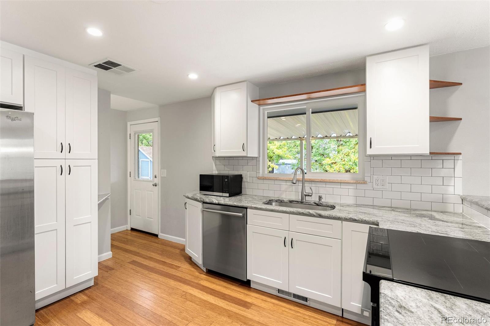 MLS Image #5 for 6632  urban court,arvada, Colorado