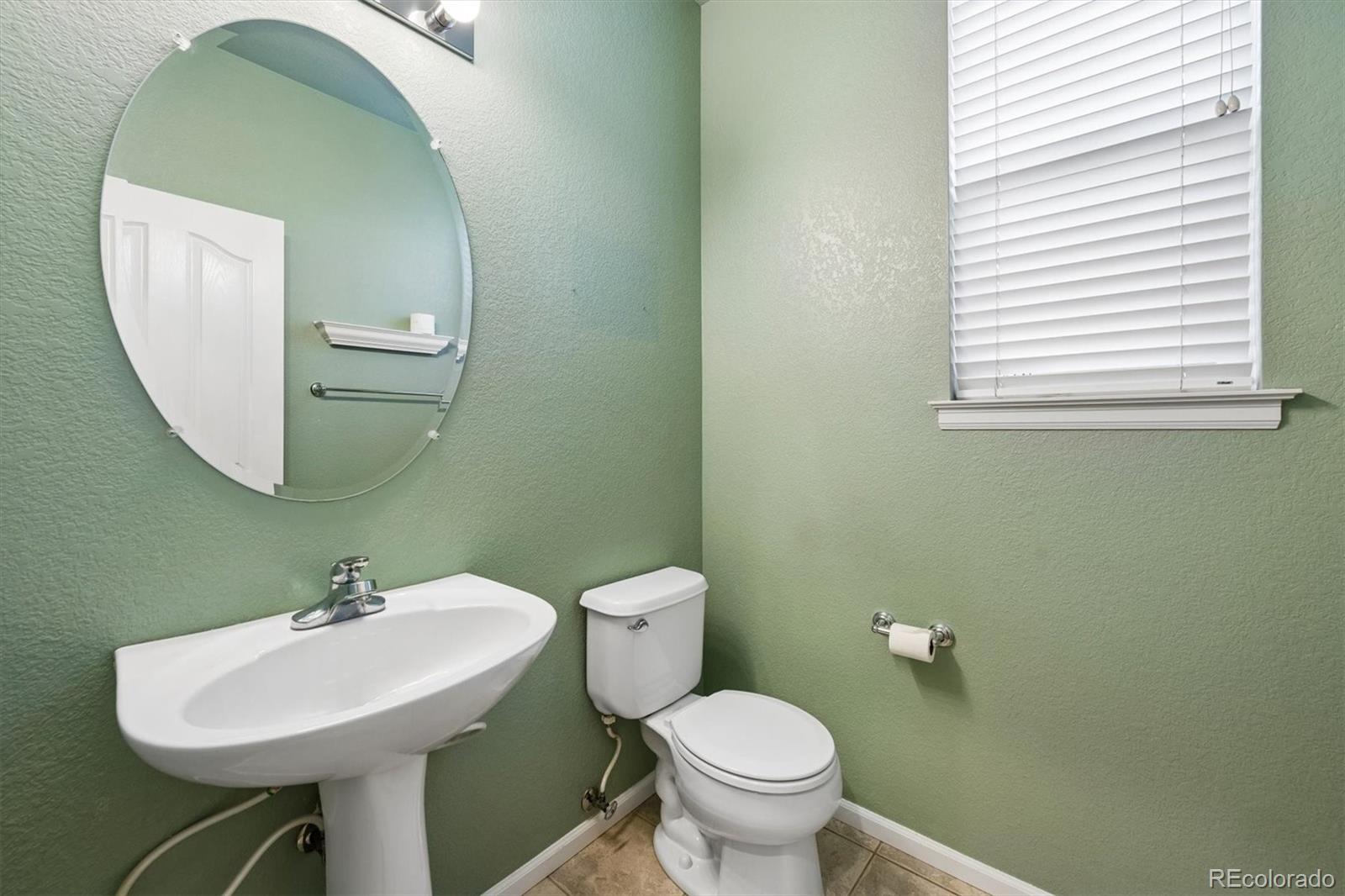 MLS Image #7 for 10097  telluride street,commerce city, Colorado