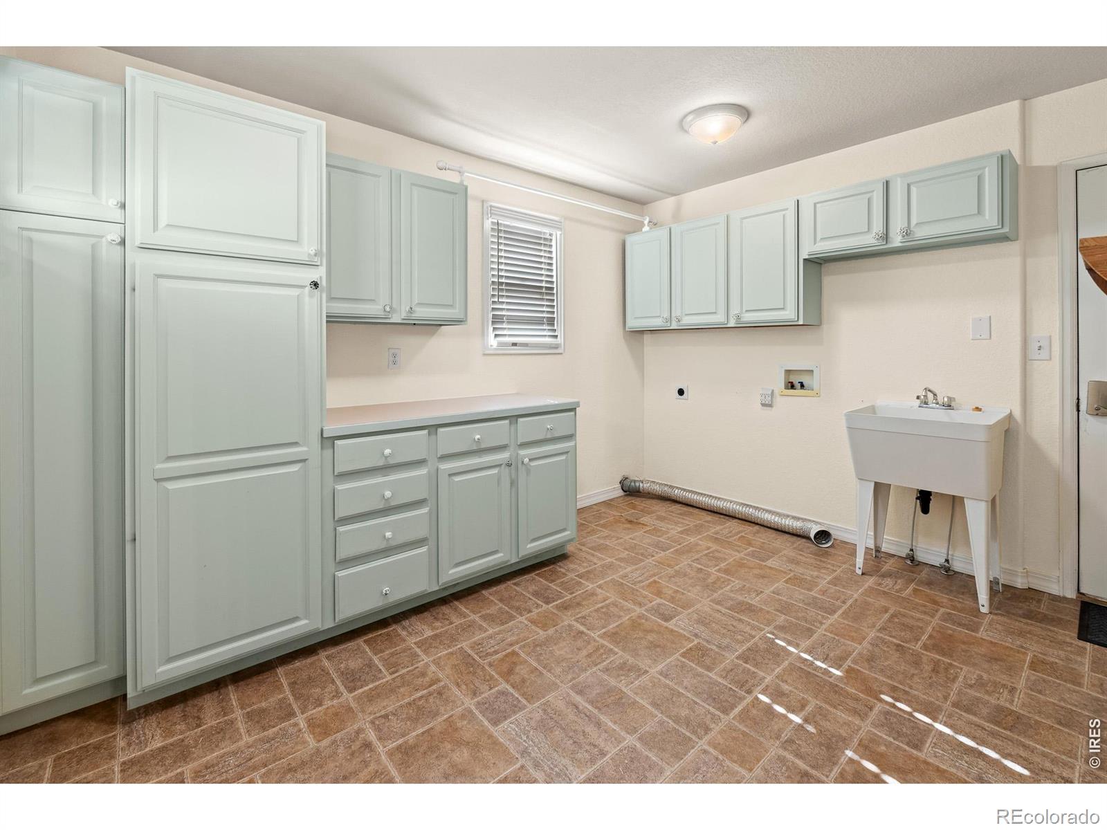 MLS Image #16 for 1314  51st ave ct,greeley, Colorado