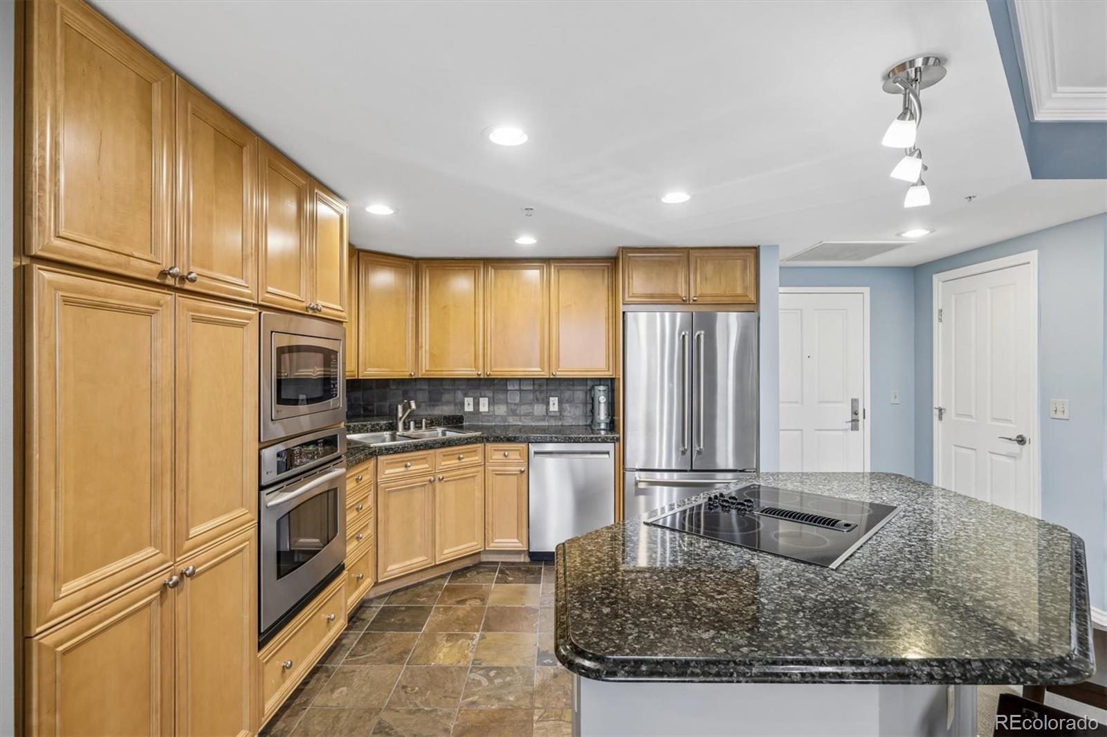 MLS Image #4 for 8100 e union avenue,denver, Colorado