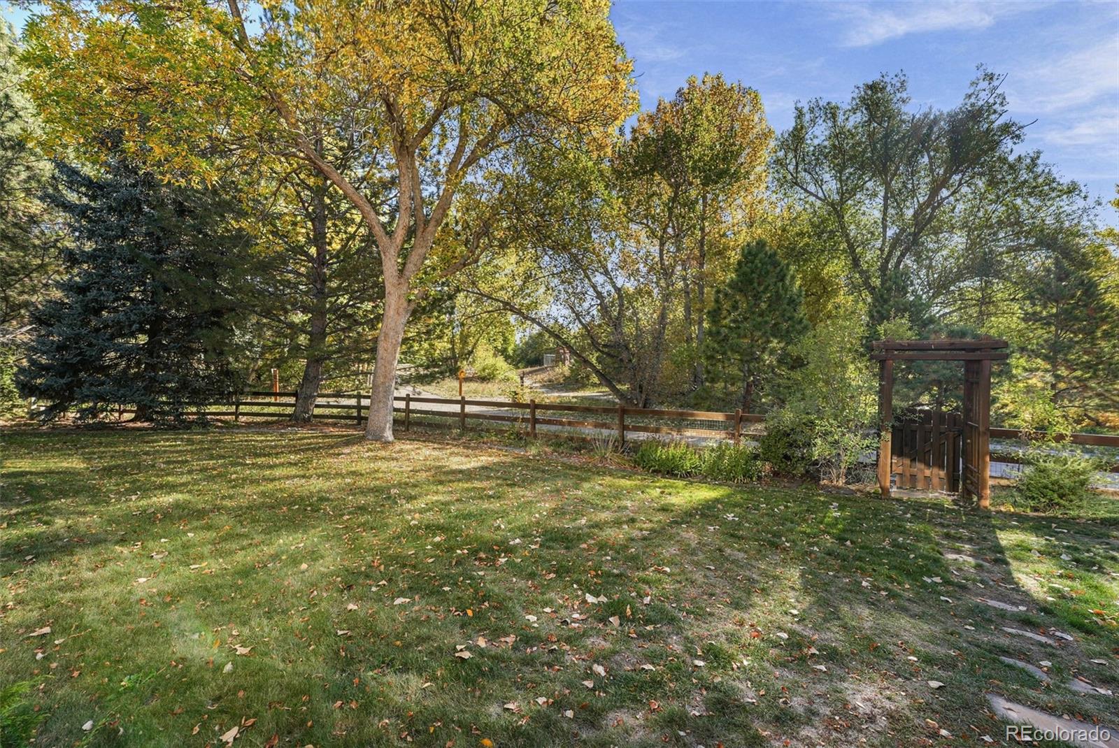 MLS Image #13 for 3060 s newcombe way,lakewood, Colorado