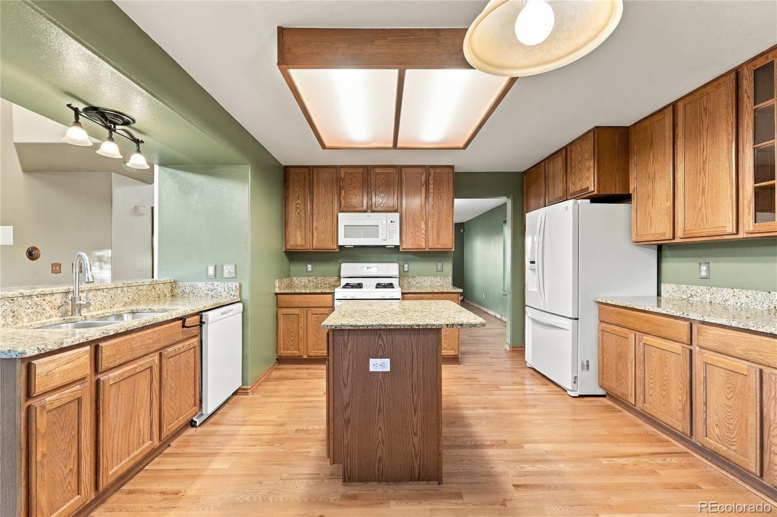 MLS Image #5 for 5839  instone circle,colorado springs, Colorado