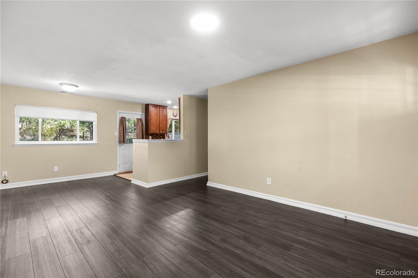MLS Image #11 for 3060 s grape way,denver, Colorado