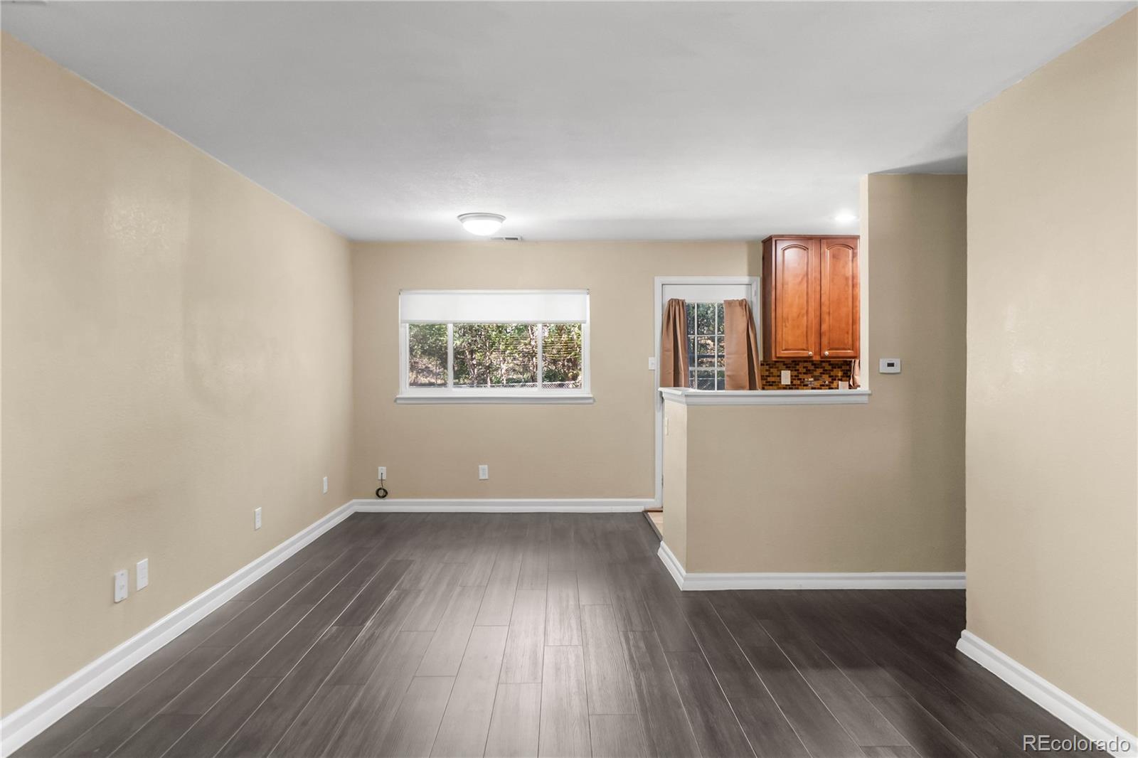 MLS Image #12 for 3060 s grape way,denver, Colorado