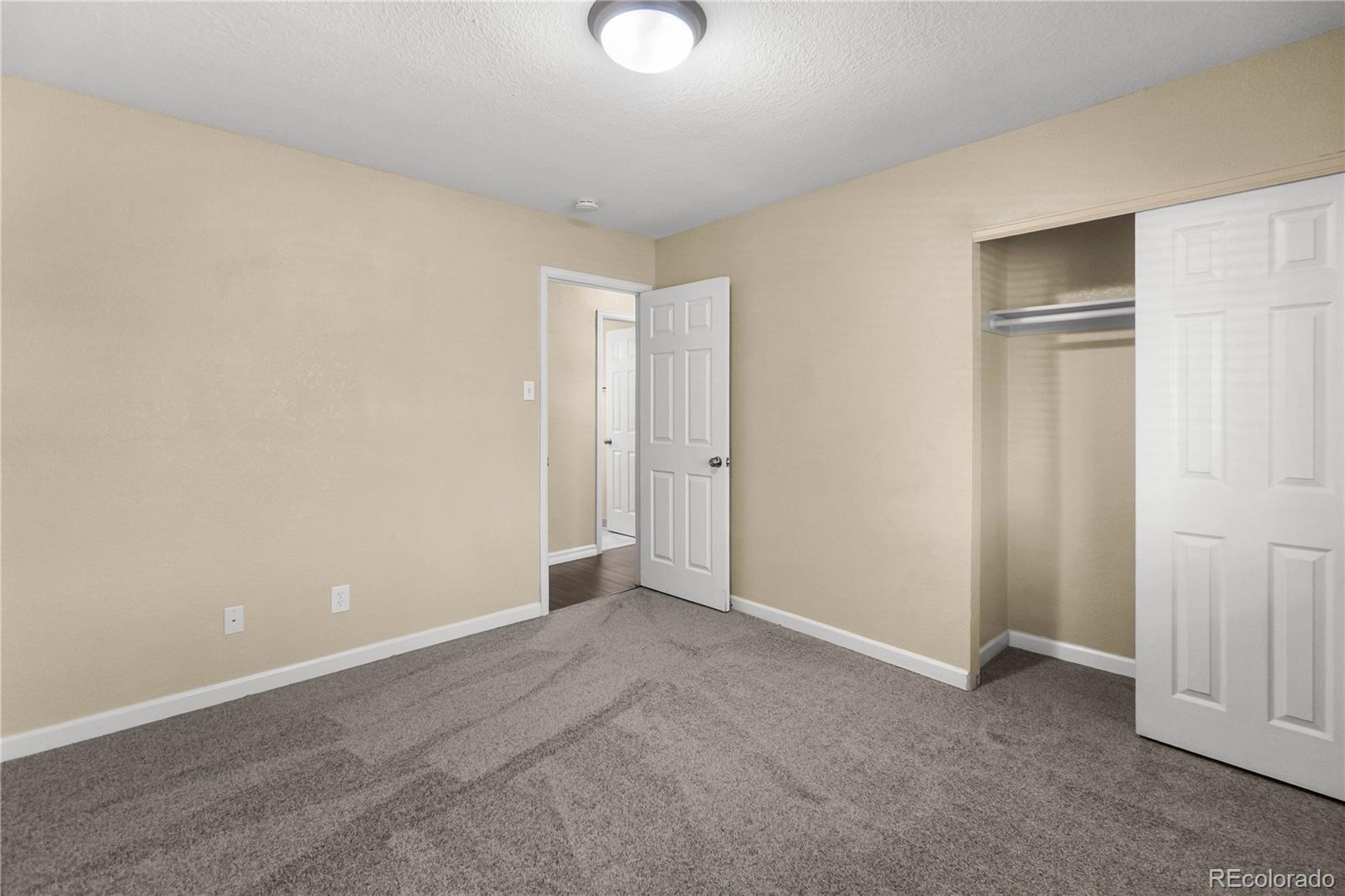 MLS Image #23 for 3060 s grape way,denver, Colorado