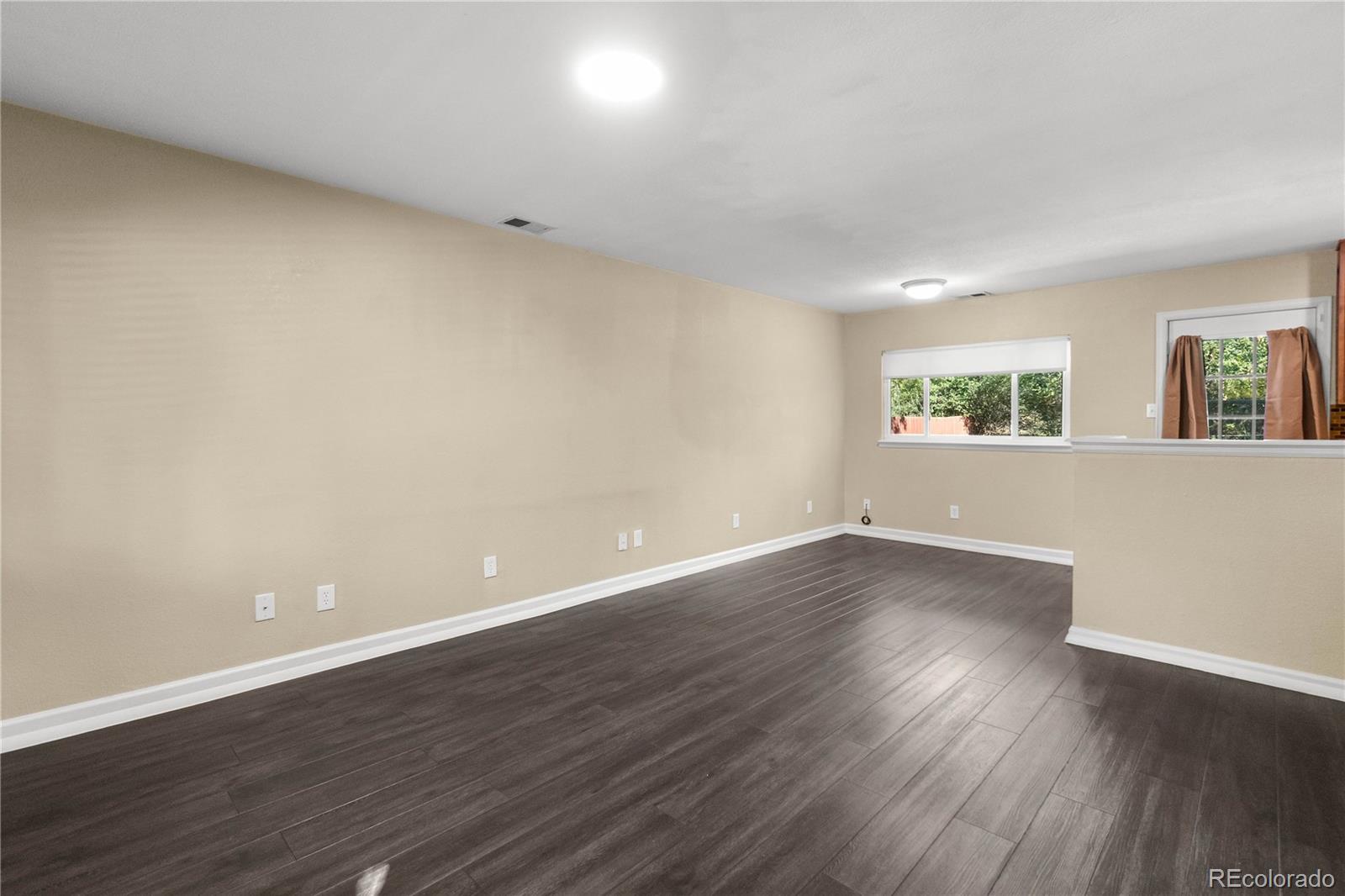 MLS Image #6 for 3060 s grape way,denver, Colorado