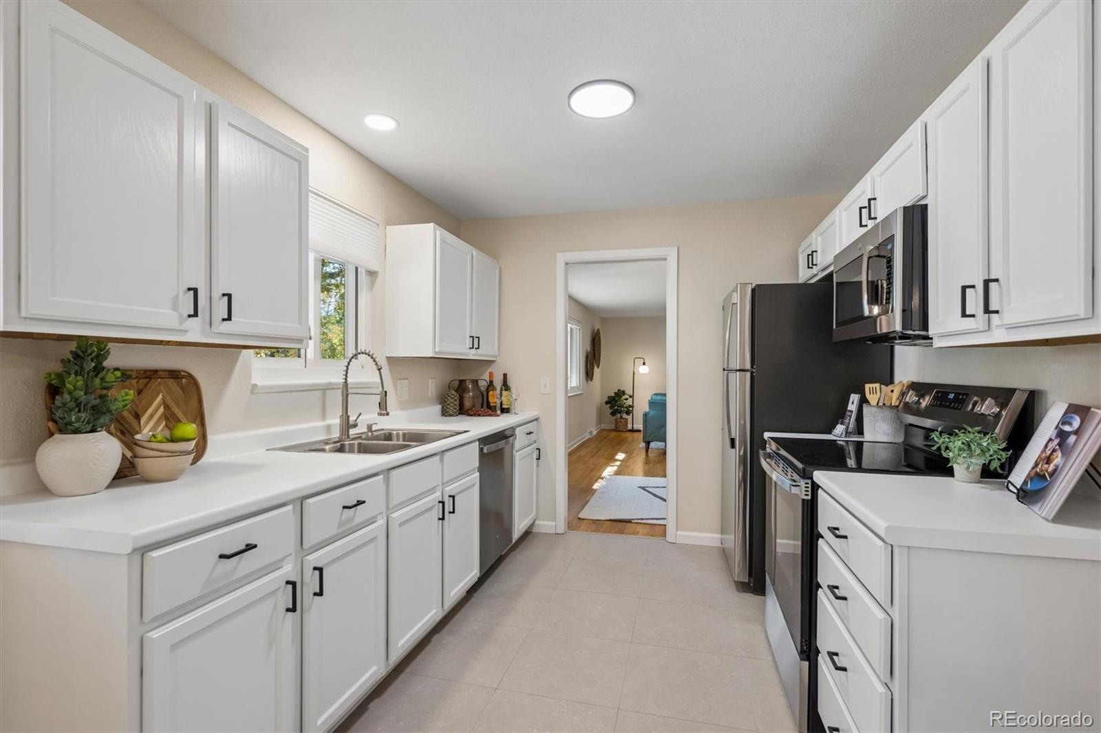 MLS Image #10 for 6584 s newland circle,littleton, Colorado