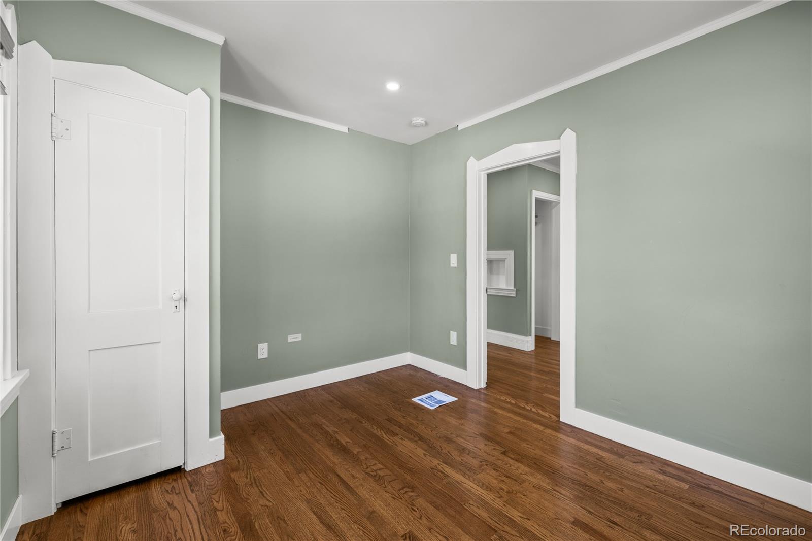 MLS Image #12 for 1463 s knox court,denver, Colorado