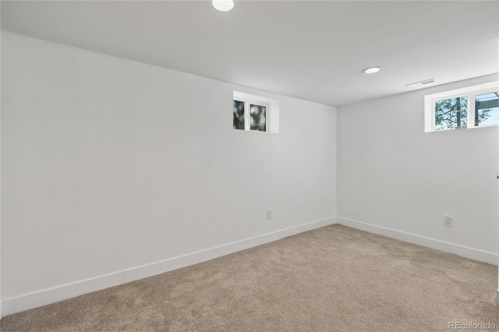 MLS Image #14 for 1463 s knox court,denver, Colorado