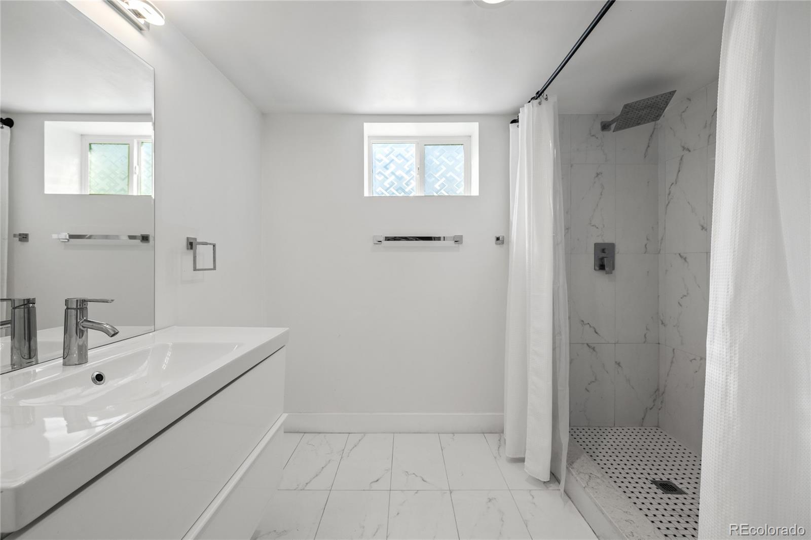 MLS Image #17 for 1463 s knox court,denver, Colorado