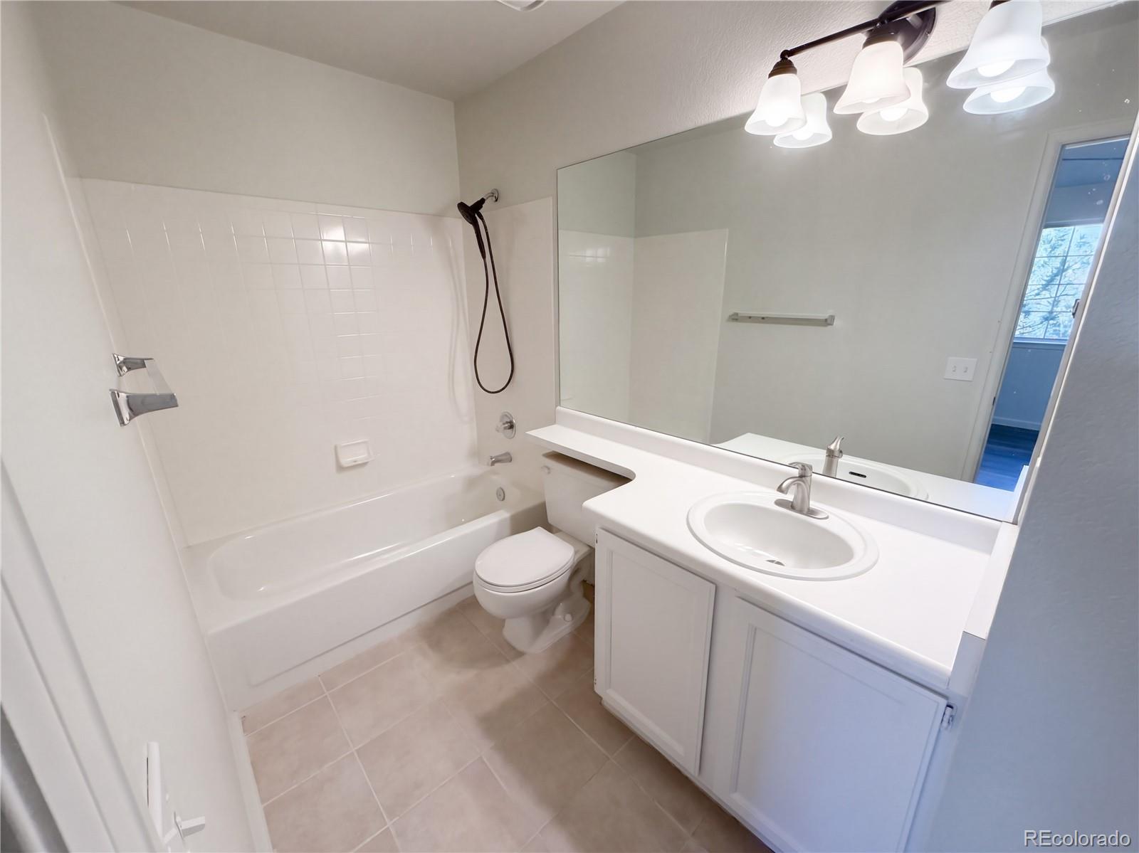 MLS Image #12 for 2064 s xenia way,denver, Colorado