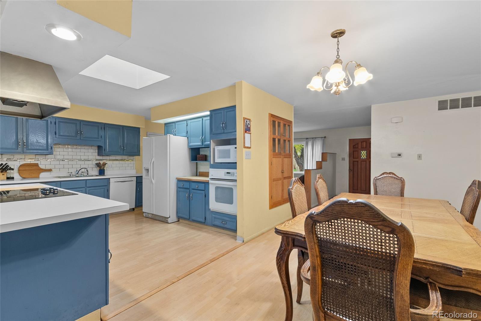 MLS Image #8 for 548 s swadley street,lakewood, Colorado
