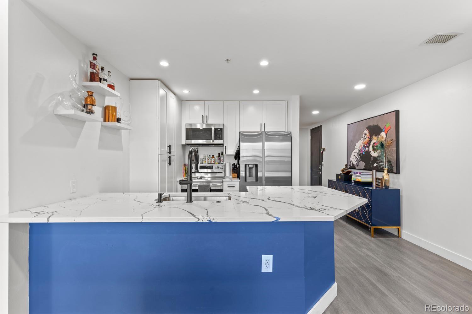 MLS Image #14 for 925 n lincoln street 3f,denver, Colorado