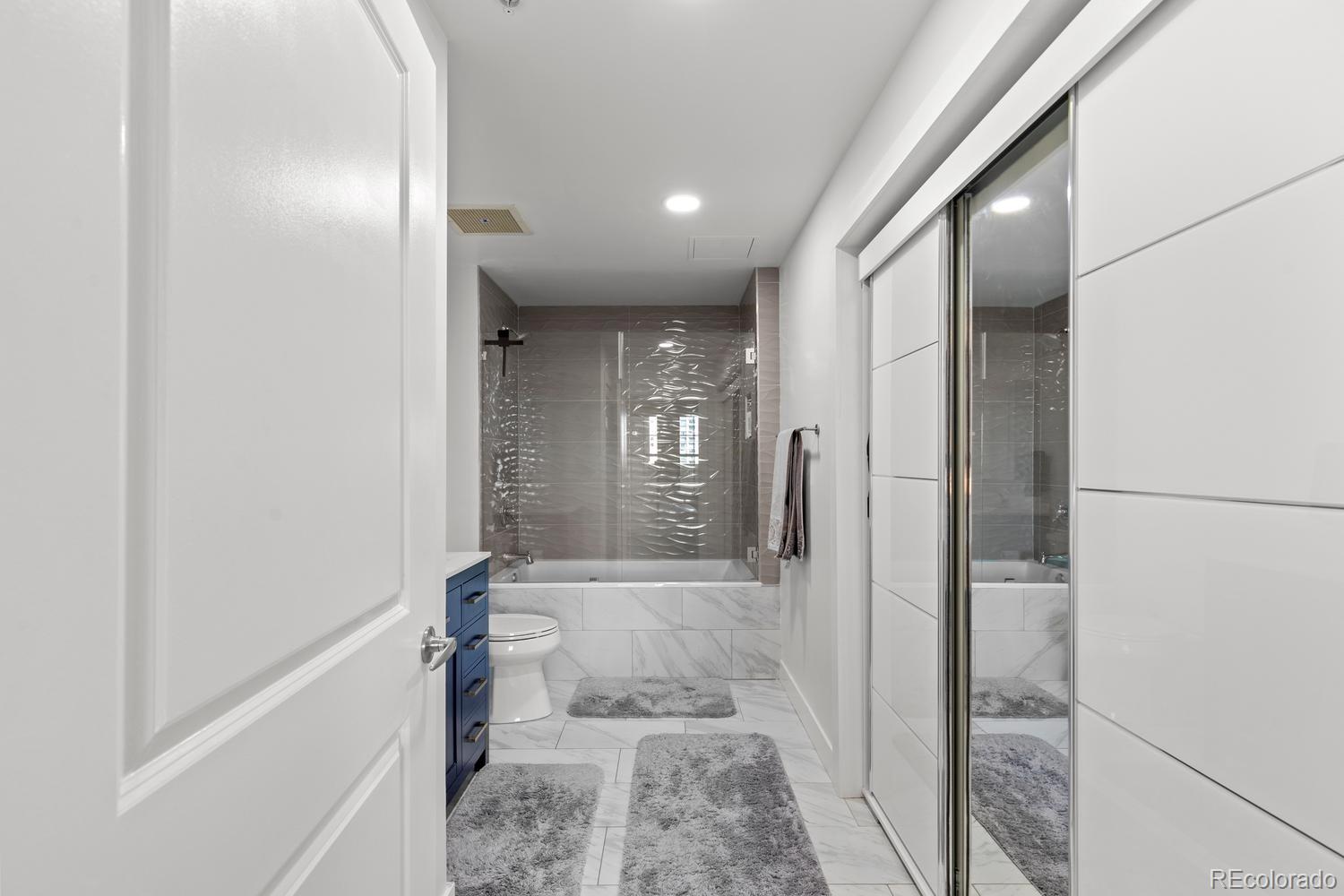 MLS Image #22 for 925 n lincoln street 3f,denver, Colorado