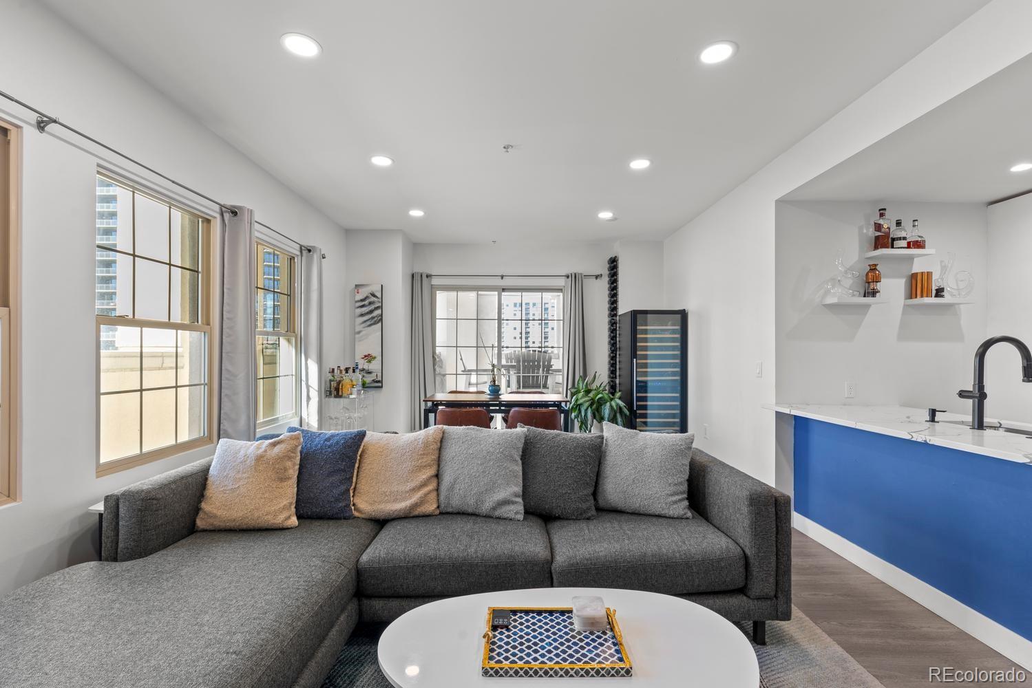 MLS Image #4 for 925 n lincoln street 3f,denver, Colorado