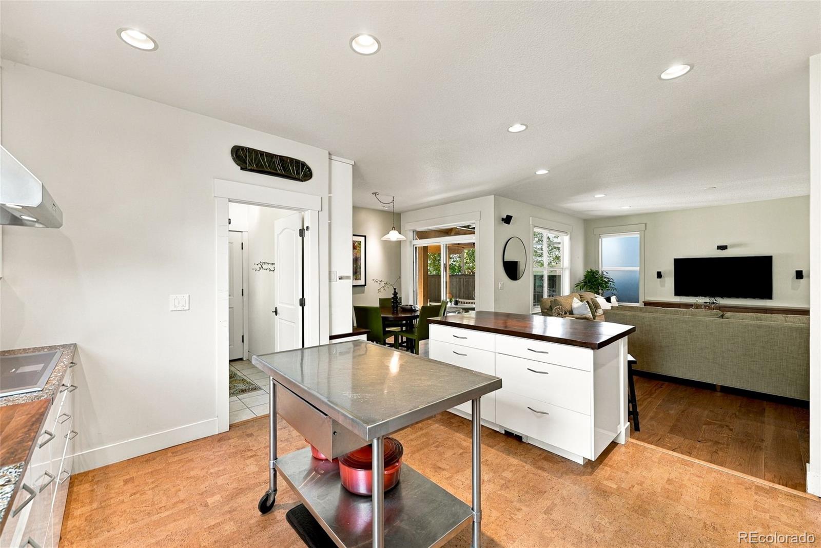 MLS Image #20 for 8226 e 28th drive,denver, Colorado