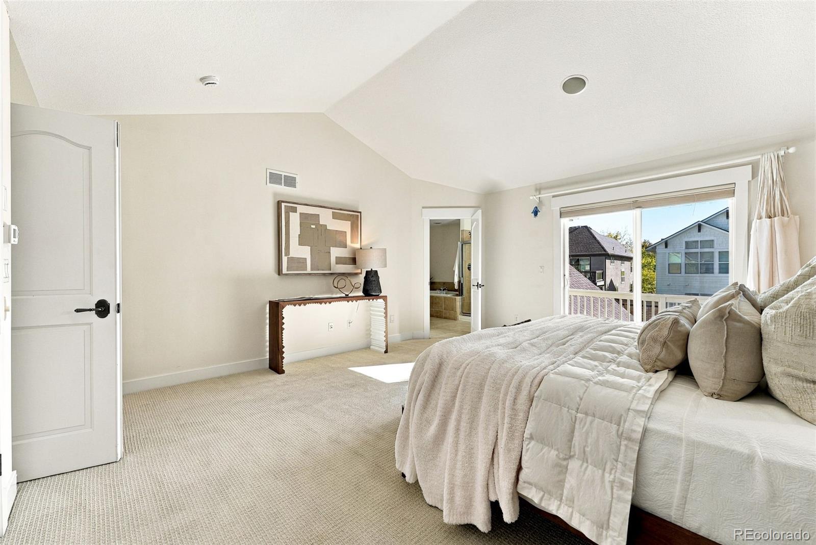 MLS Image #29 for 8226 e 28th drive,denver, Colorado