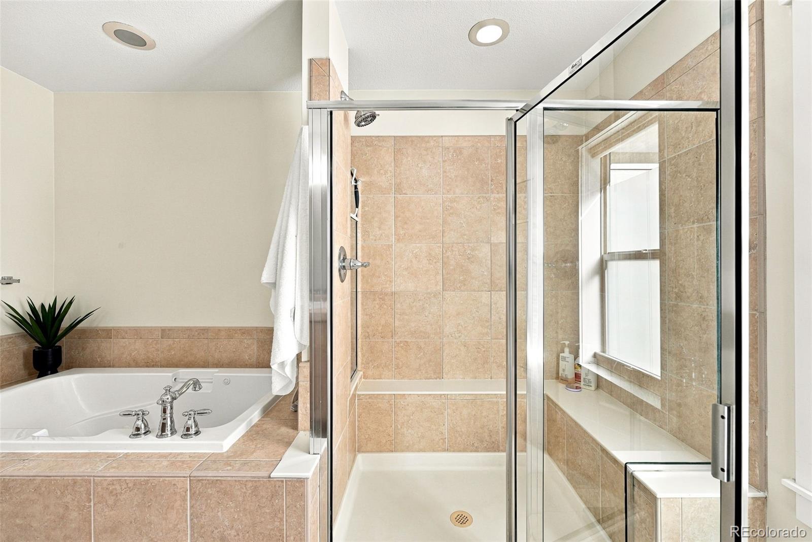 MLS Image #31 for 8226 e 28th drive,denver, Colorado