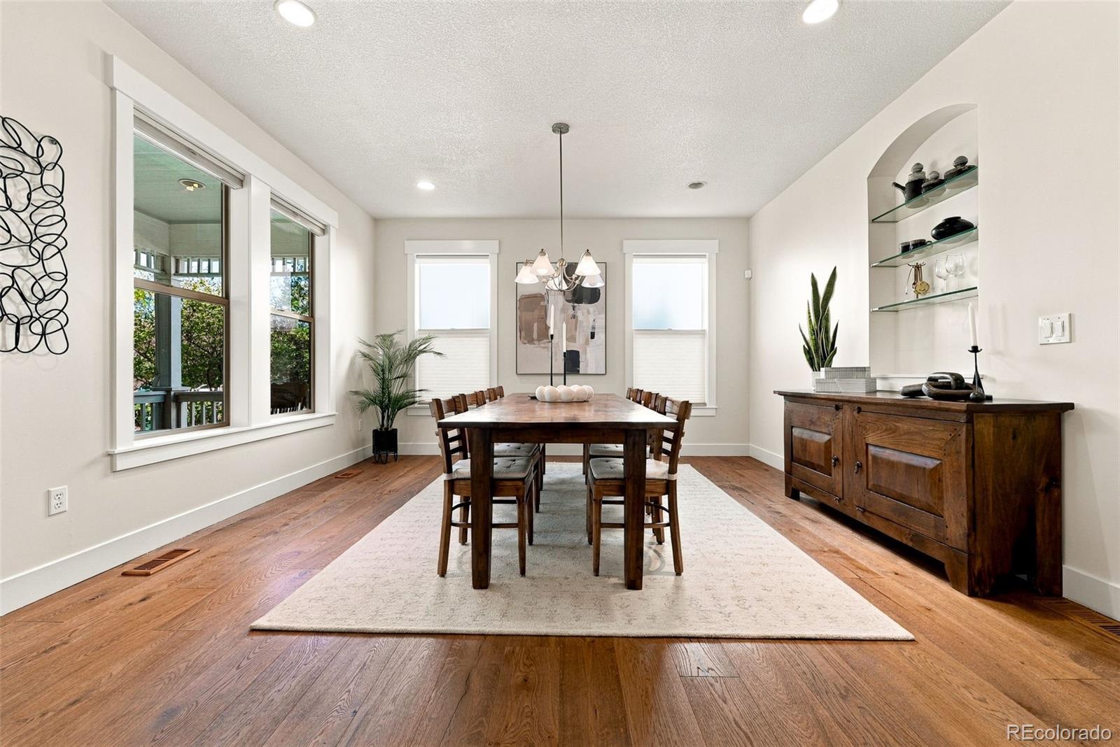 MLS Image #4 for 8226 e 28th drive,denver, Colorado