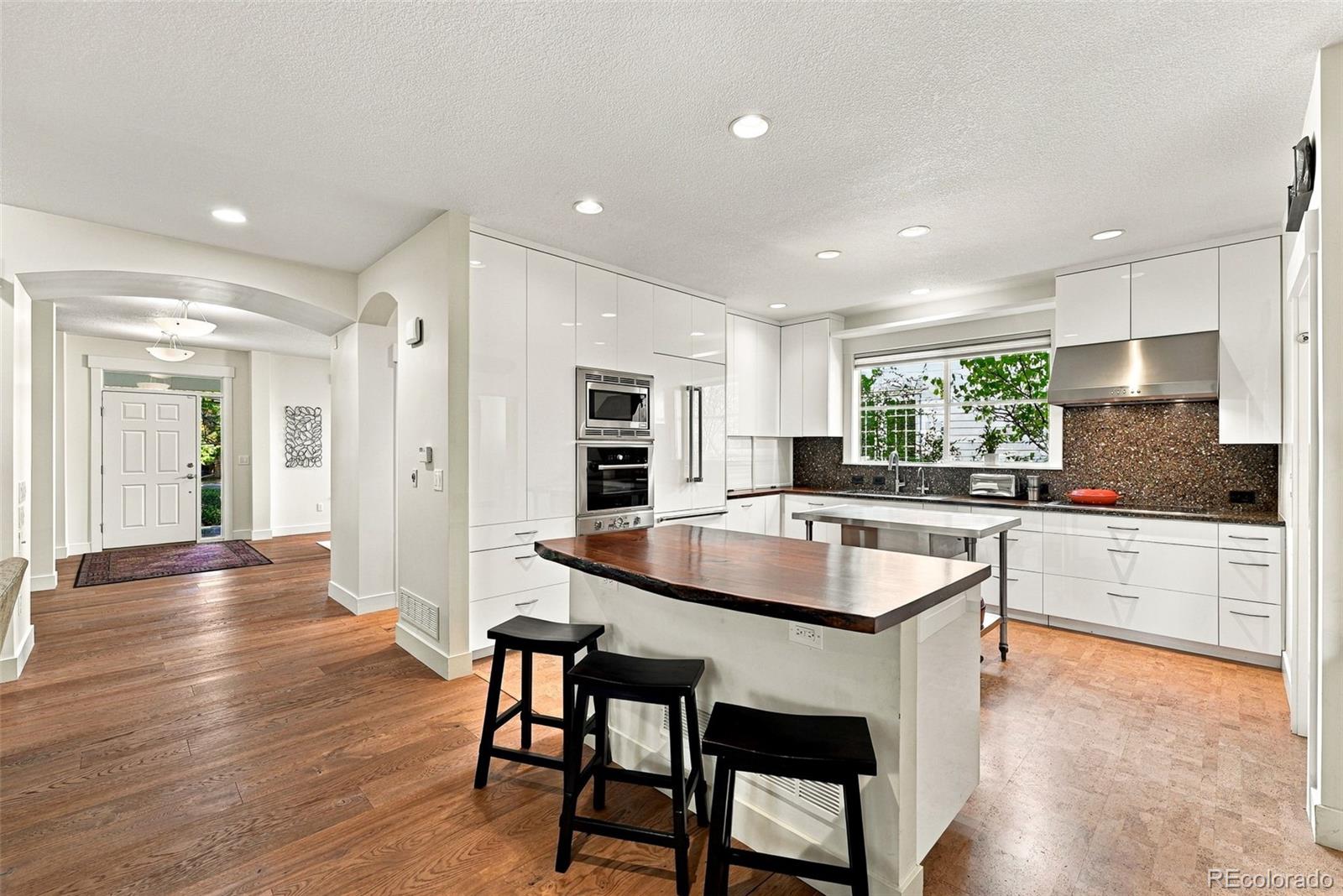 MLS Image #9 for 8226 e 28th drive,denver, Colorado