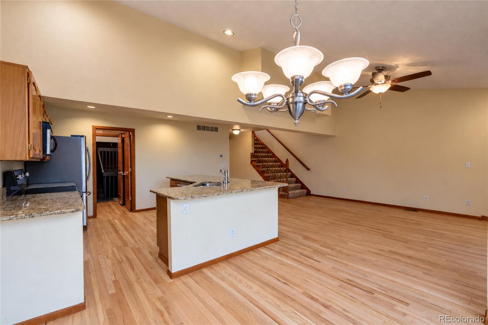 MLS Image #7 for 12010 w 52nd place,arvada, Colorado