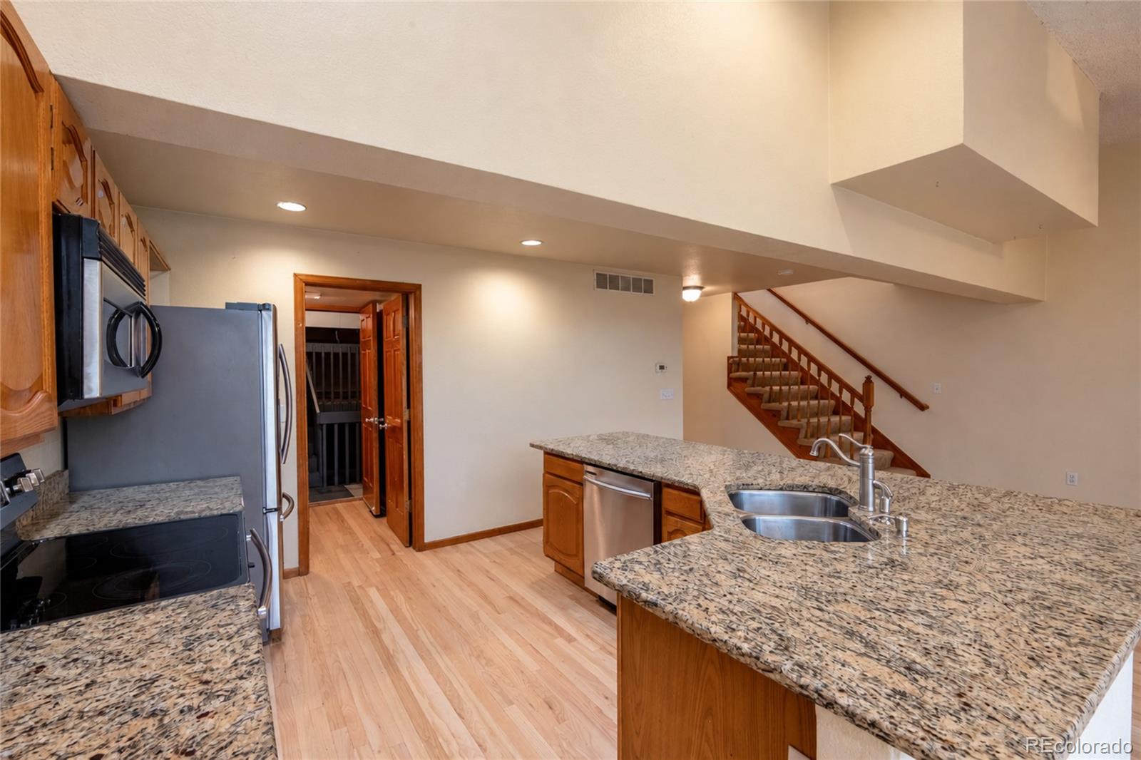 MLS Image #8 for 12010 w 52nd place,arvada, Colorado