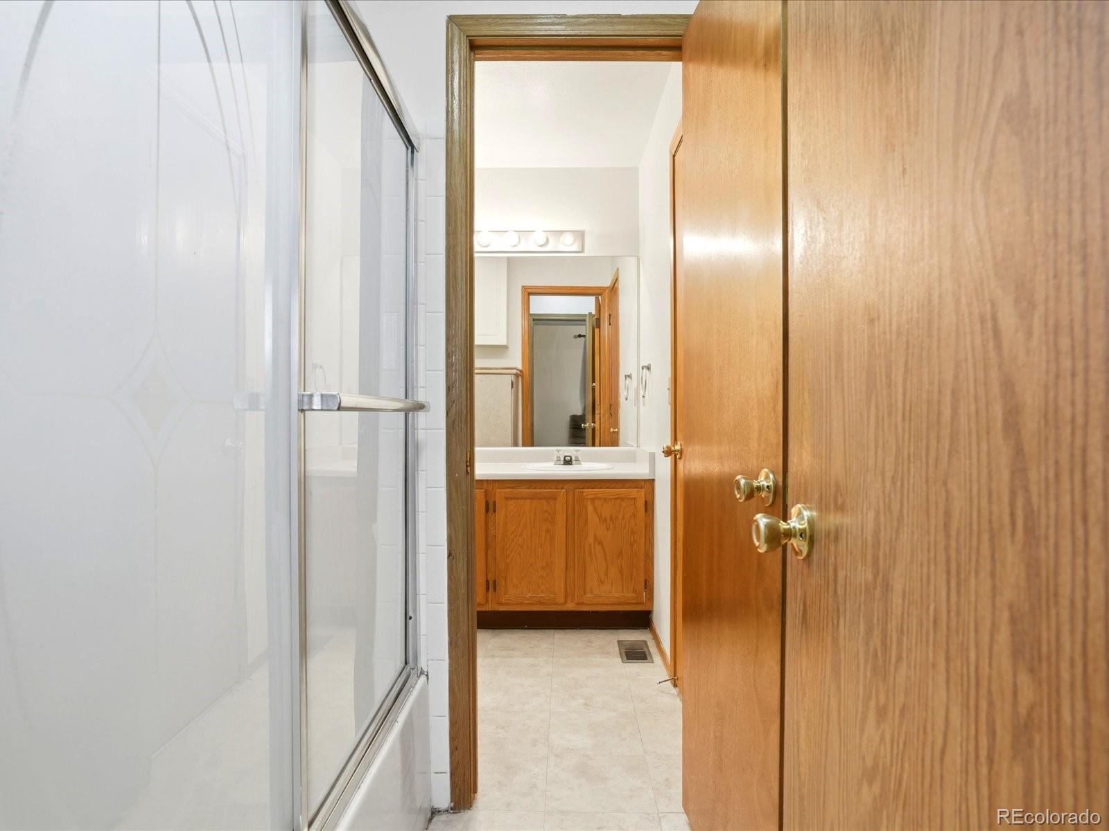MLS Image #13 for 1890  granby court,aurora, Colorado