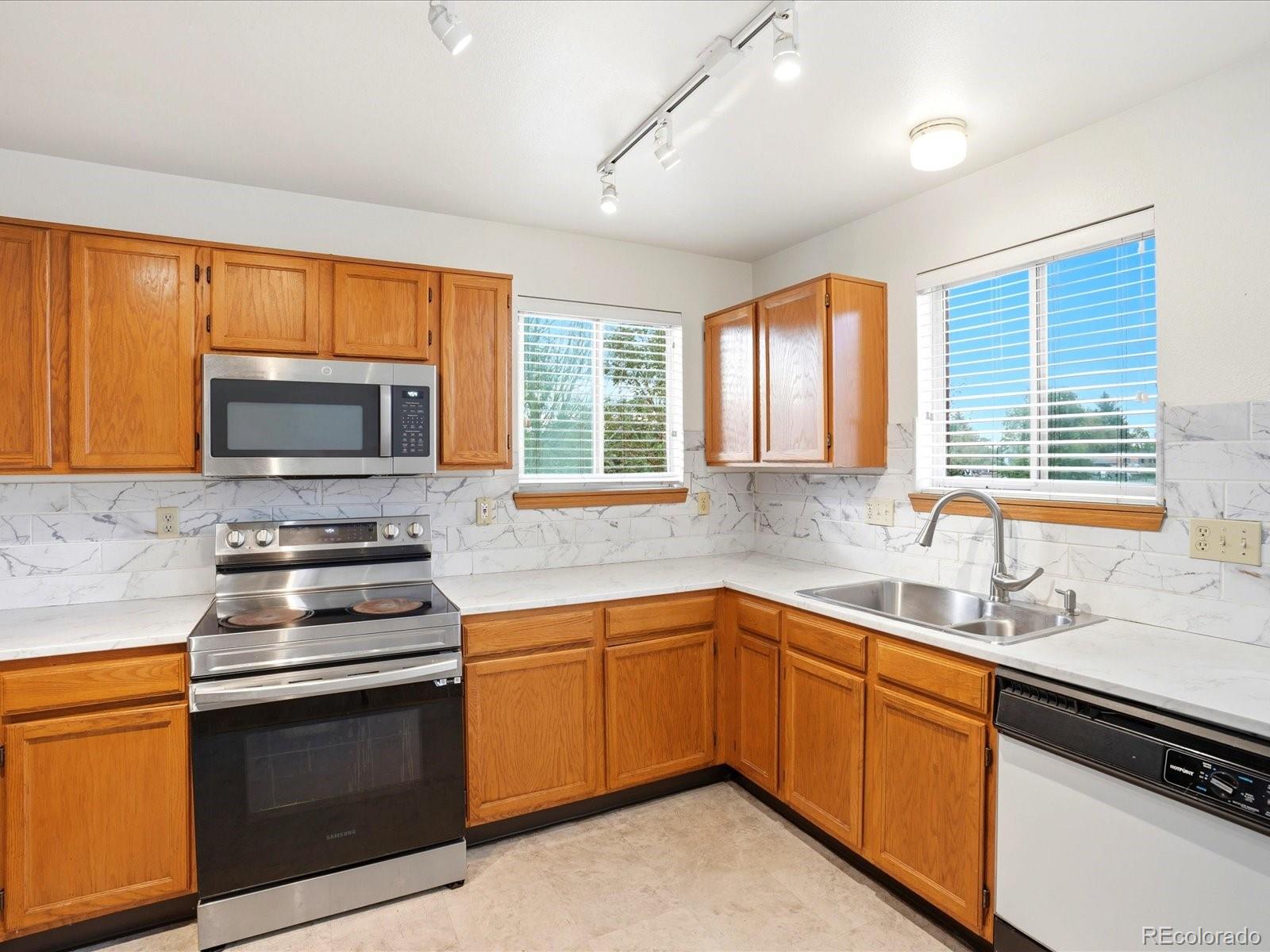 MLS Image #4 for 1890  granby court,aurora, Colorado