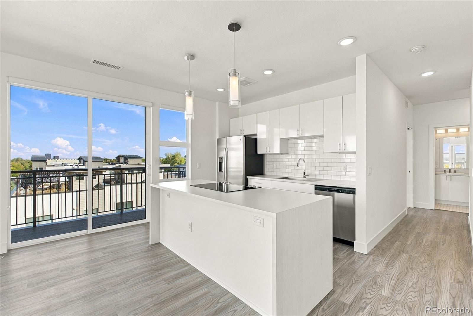 MLS Image #5 for 3500 s corona street,englewood, Colorado