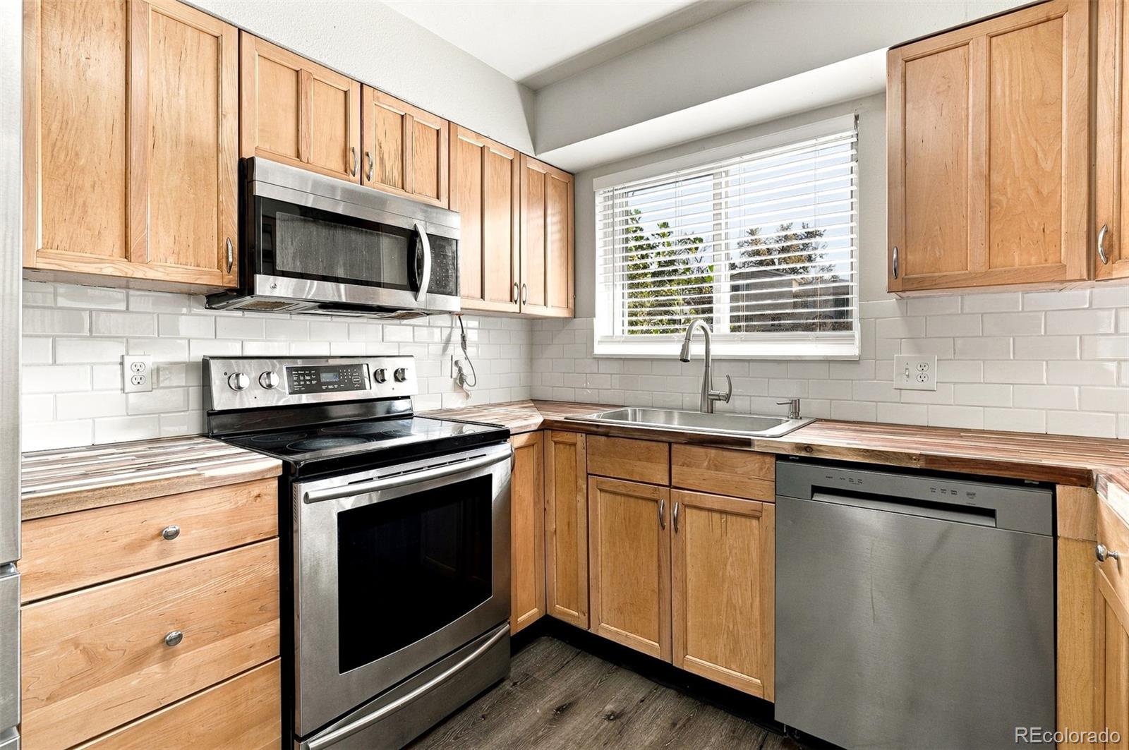 MLS Image #10 for 16518 e wesley avenue,aurora, Colorado