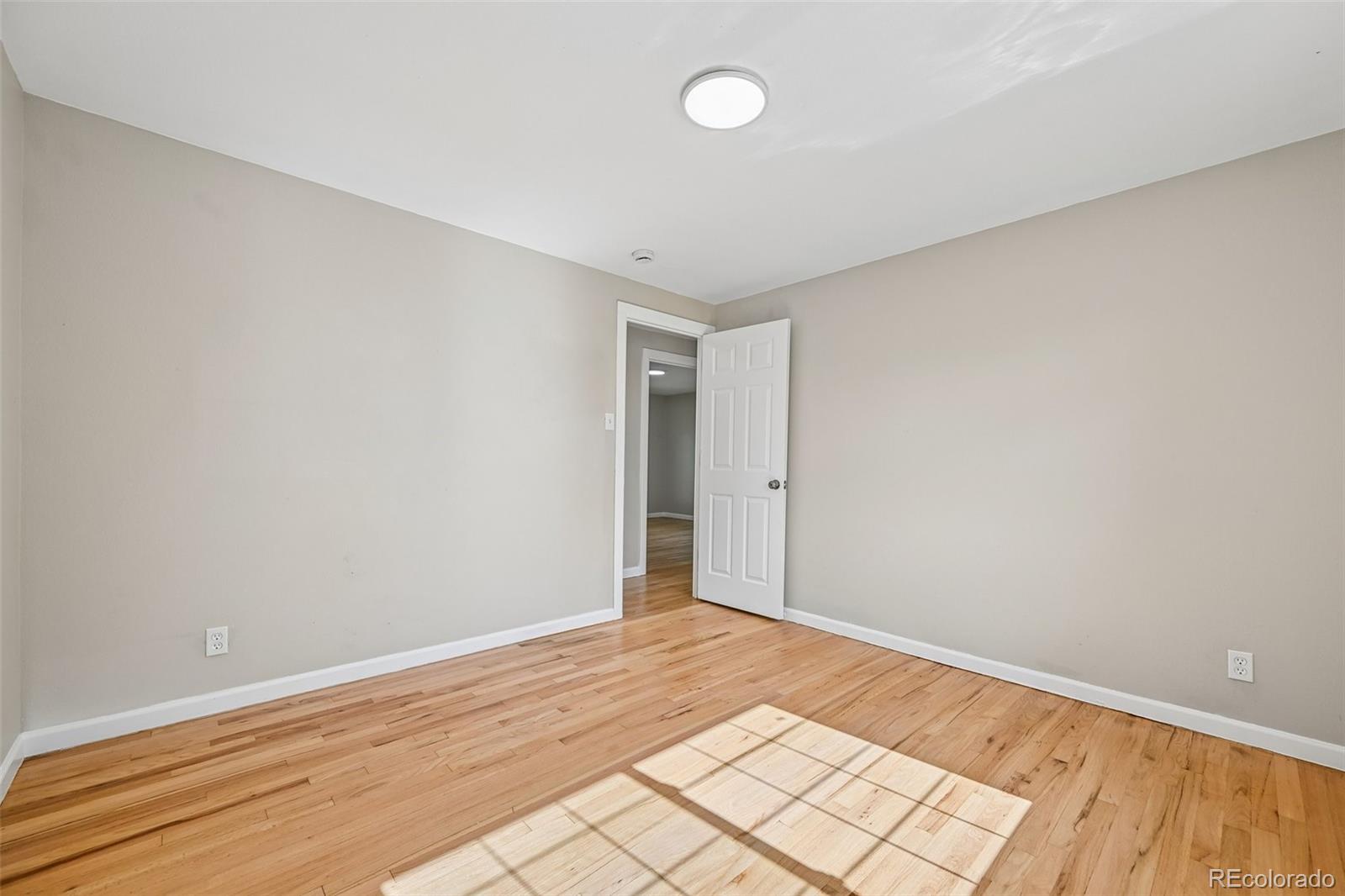 MLS Image #24 for 9899 e 7th avenue,aurora, Colorado