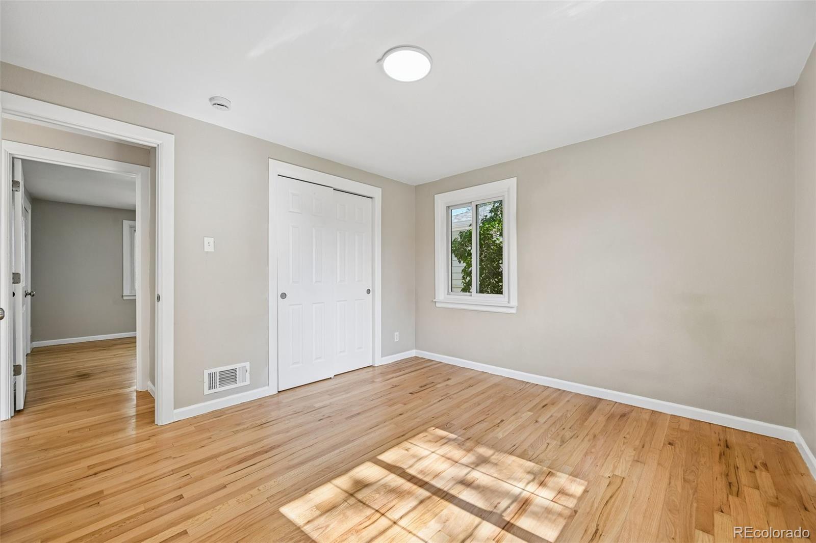 MLS Image #26 for 9899 e 7th avenue,aurora, Colorado