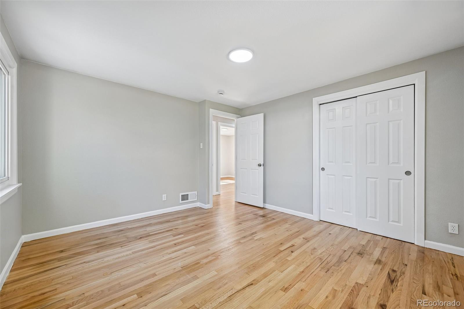 MLS Image #30 for 9899 e 7th avenue,aurora, Colorado