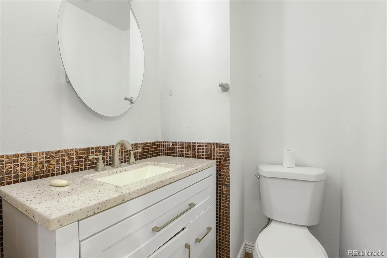 MLS Image #14 for 11761 e canal drive,aurora, Colorado