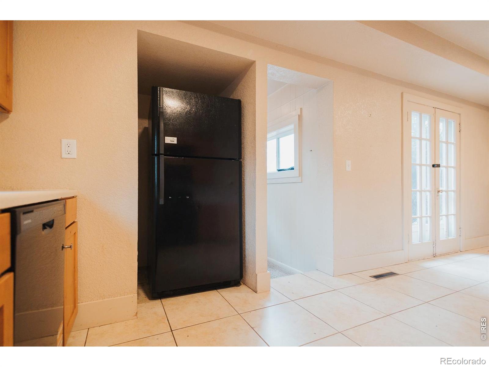 MLS Image #8 for 1417 s shields street,fort collins, Colorado
