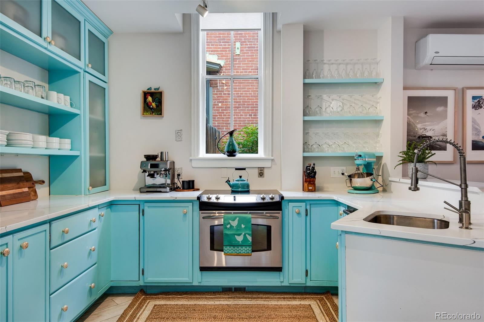 MLS Image #12 for 2525  curtis street,denver, Colorado