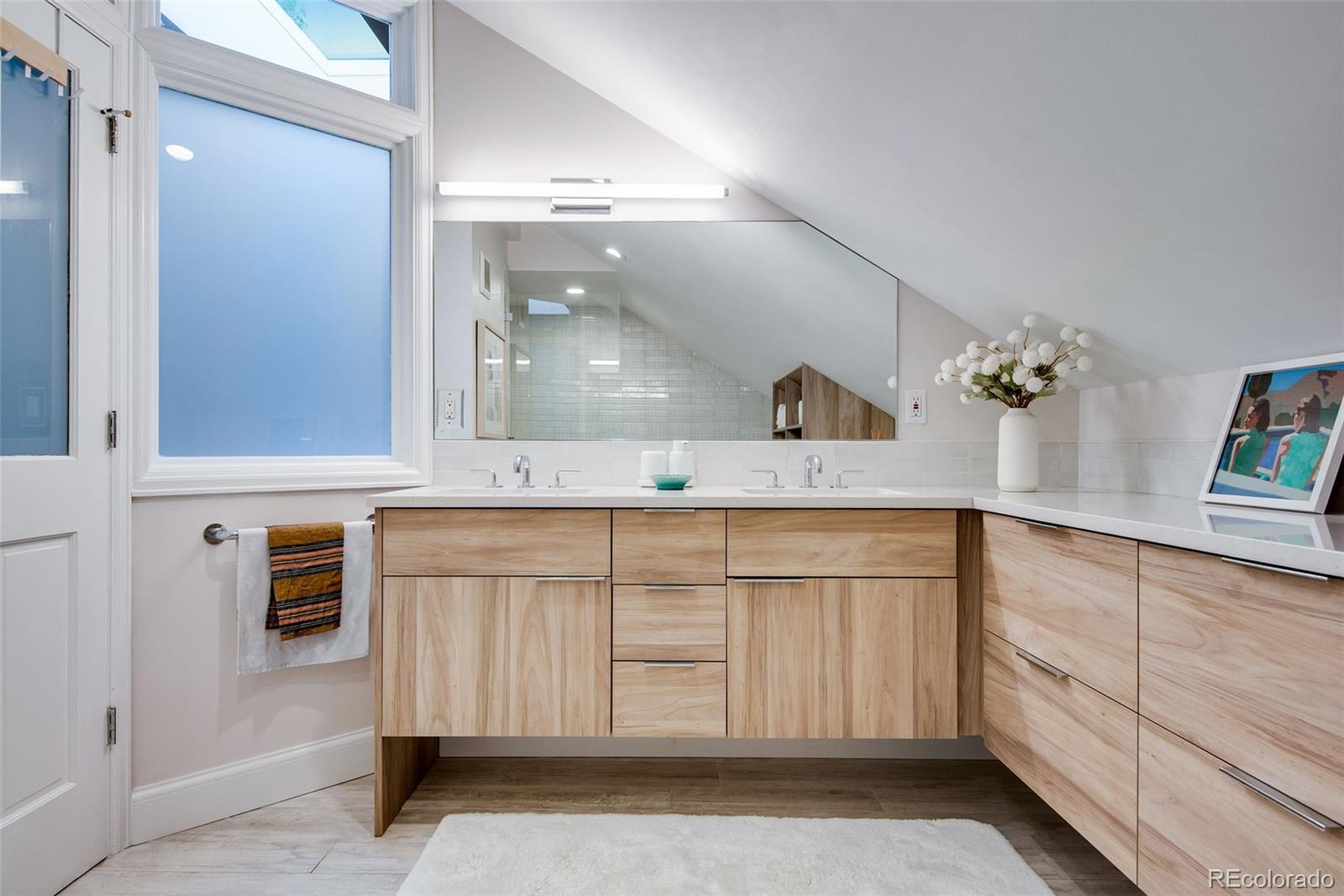 MLS Image #29 for 2525  curtis street,denver, Colorado