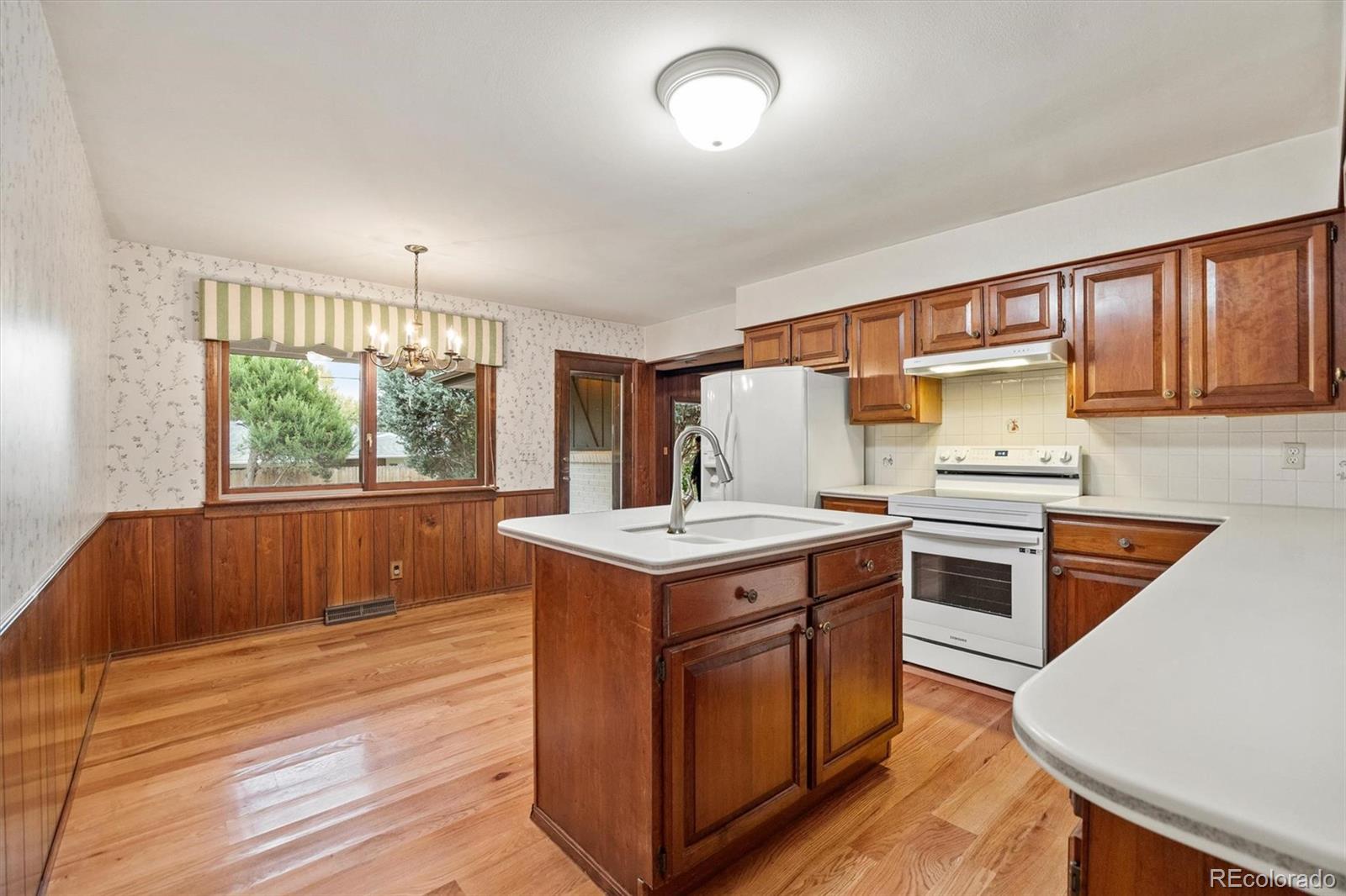 MLS Image #6 for 6982 s lamar street,littleton, Colorado