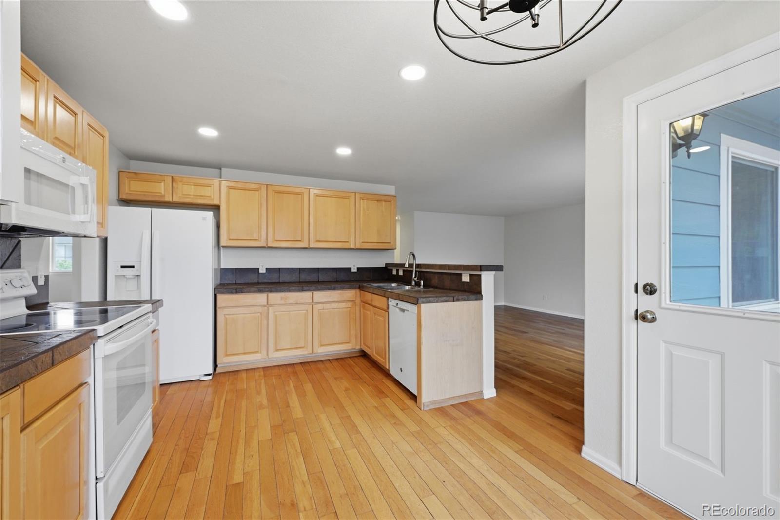 MLS Image #10 for 5813  dolores street,colorado springs, Colorado