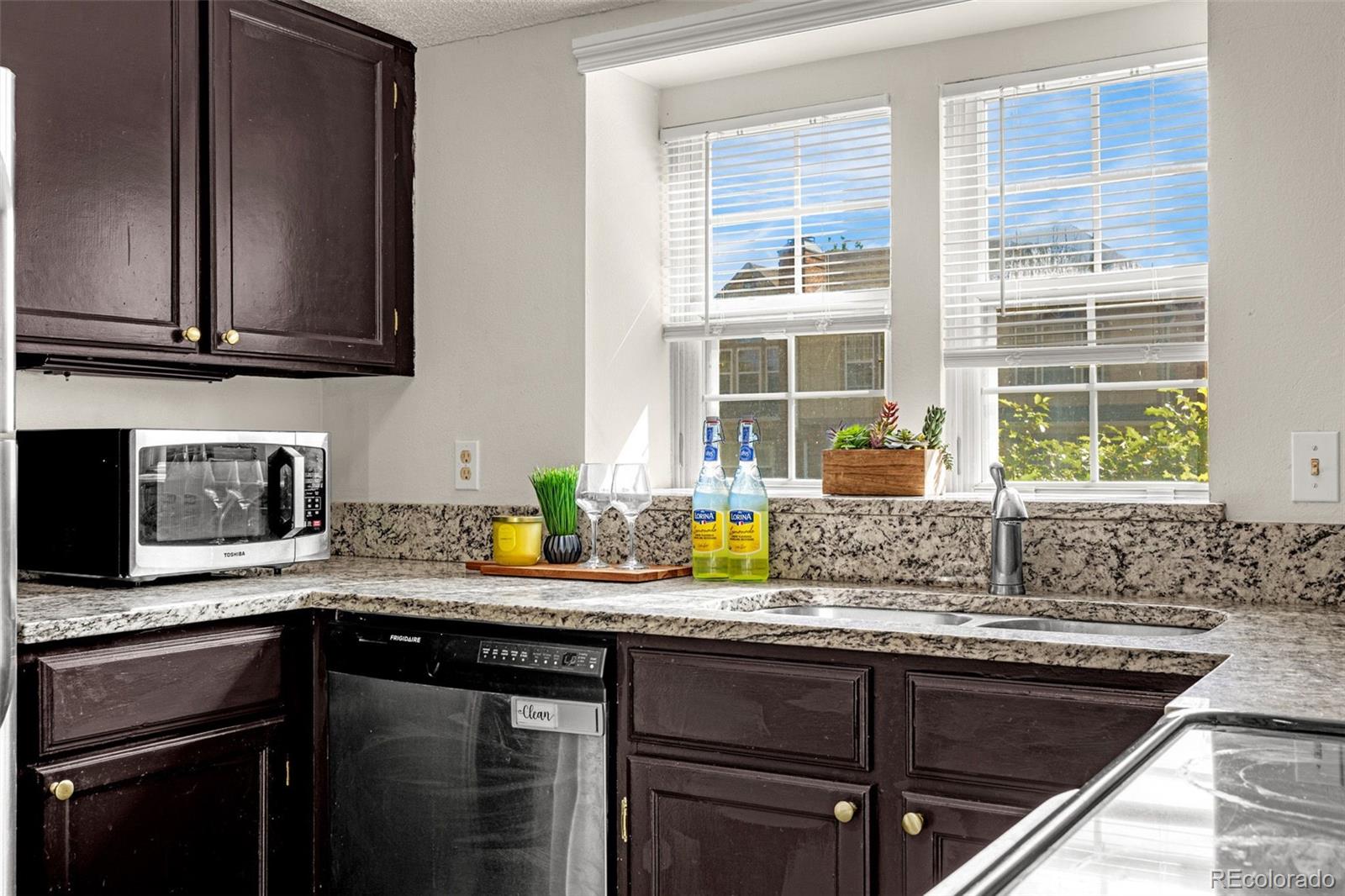 MLS Image #9 for 9678 w chatfield avenue,littleton, Colorado