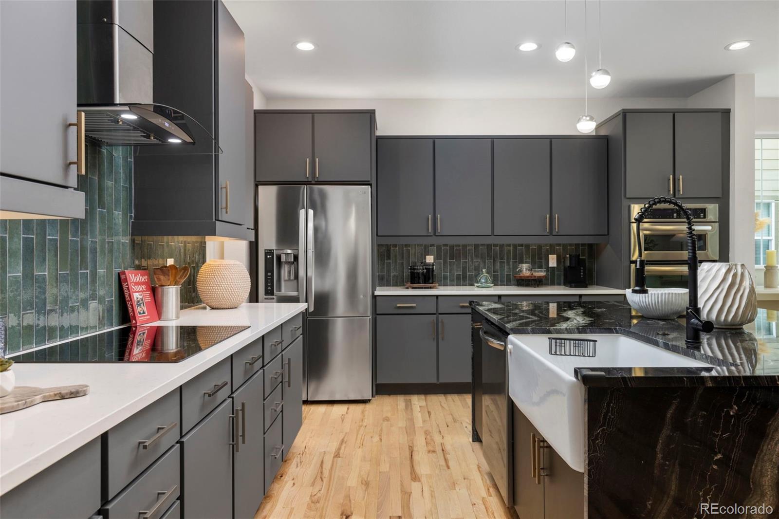 MLS Image #15 for 9177 e 4th place,denver, Colorado