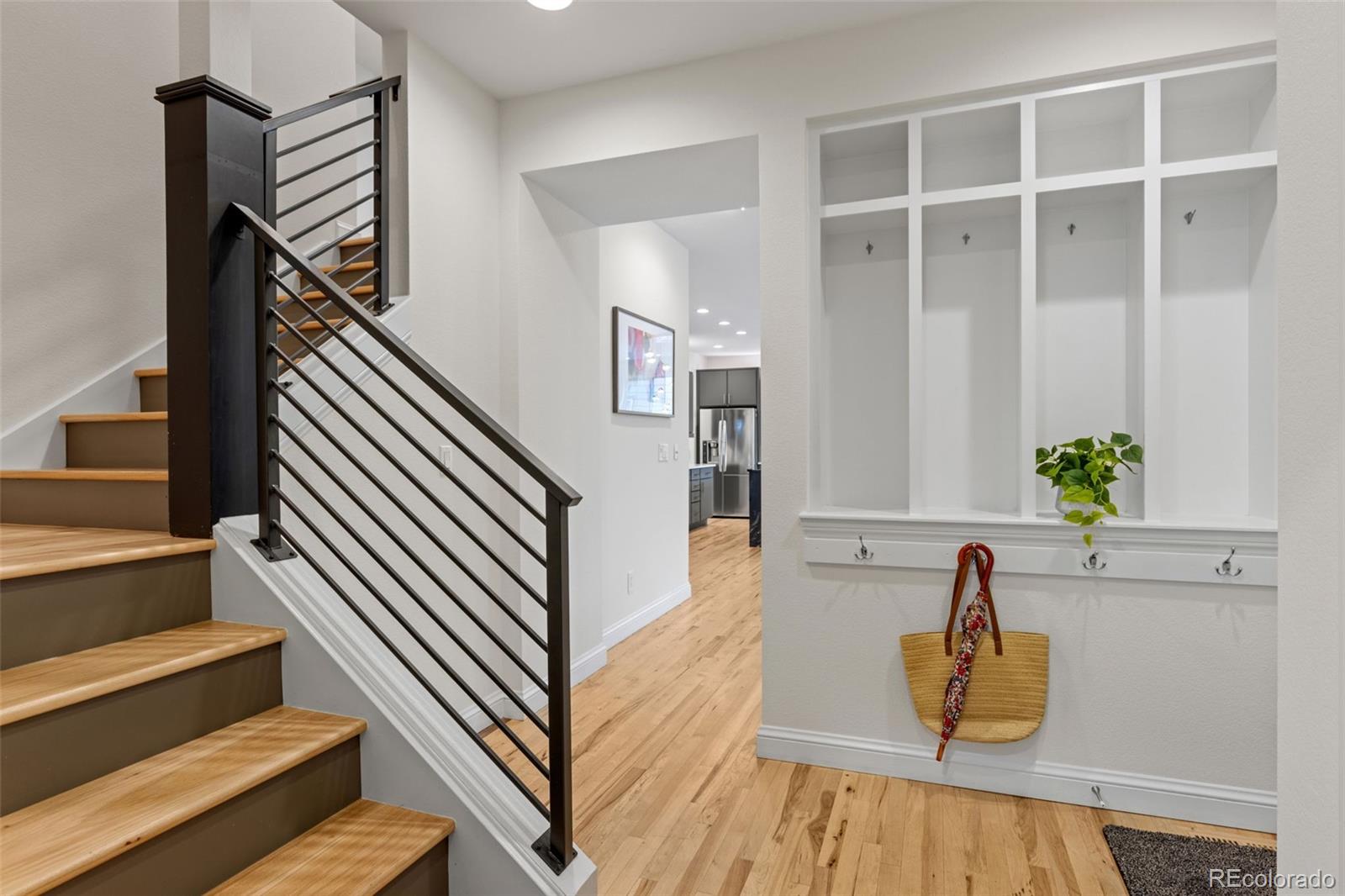 MLS Image #18 for 9177 e 4th place,denver, Colorado