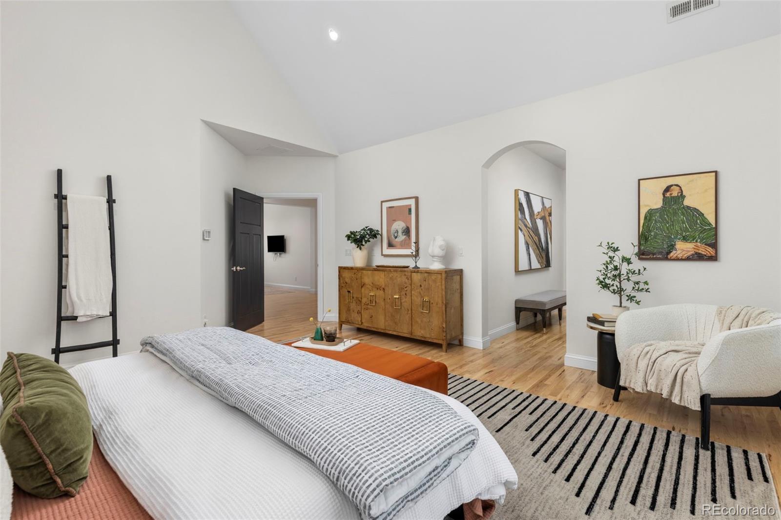 MLS Image #22 for 9177 e 4th place,denver, Colorado