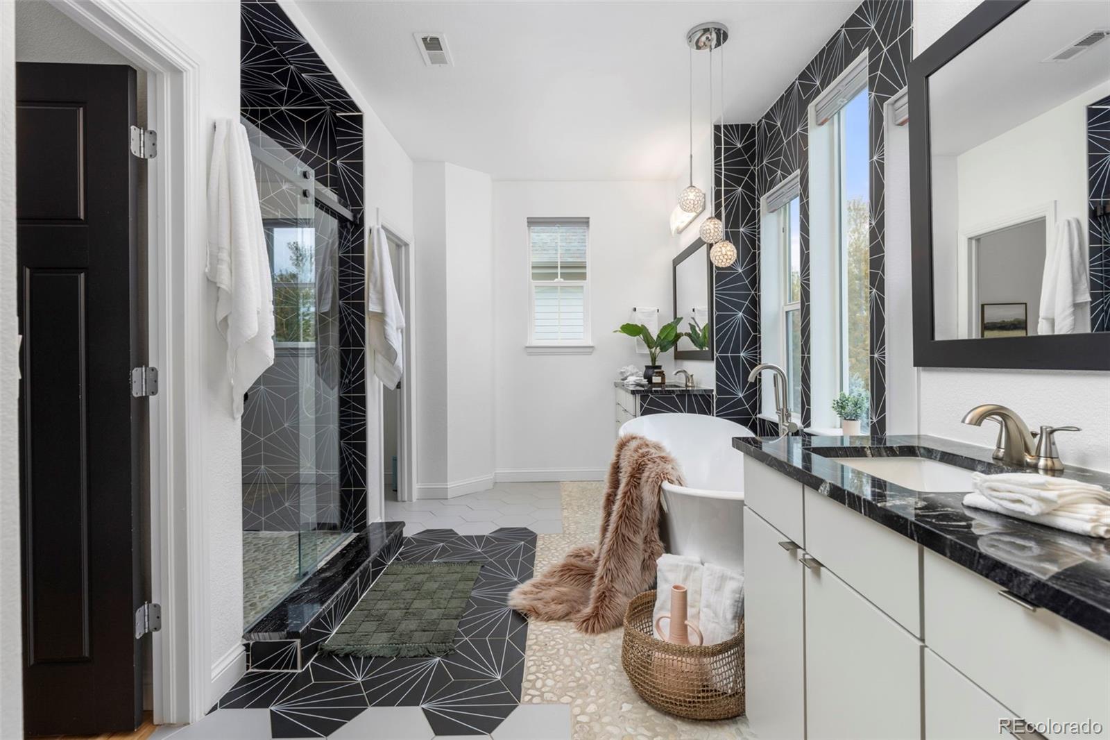 MLS Image #23 for 9177 e 4th place,denver, Colorado