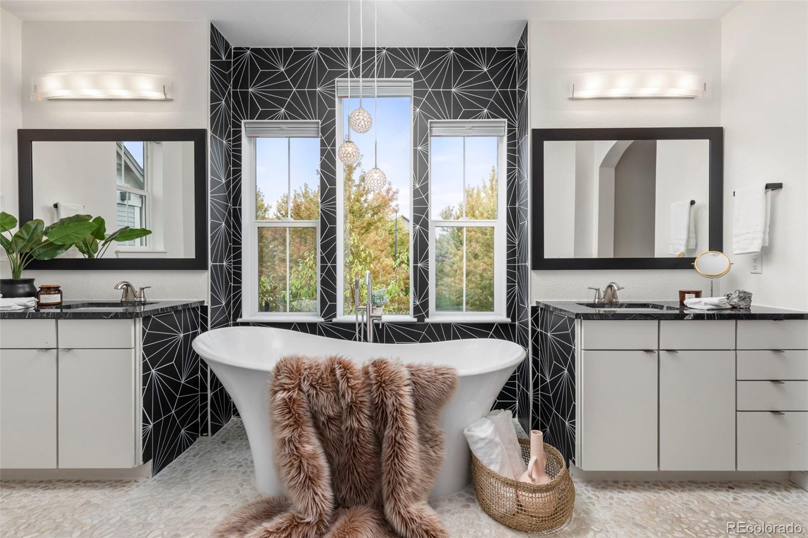 MLS Image #24 for 9177 e 4th place,denver, Colorado