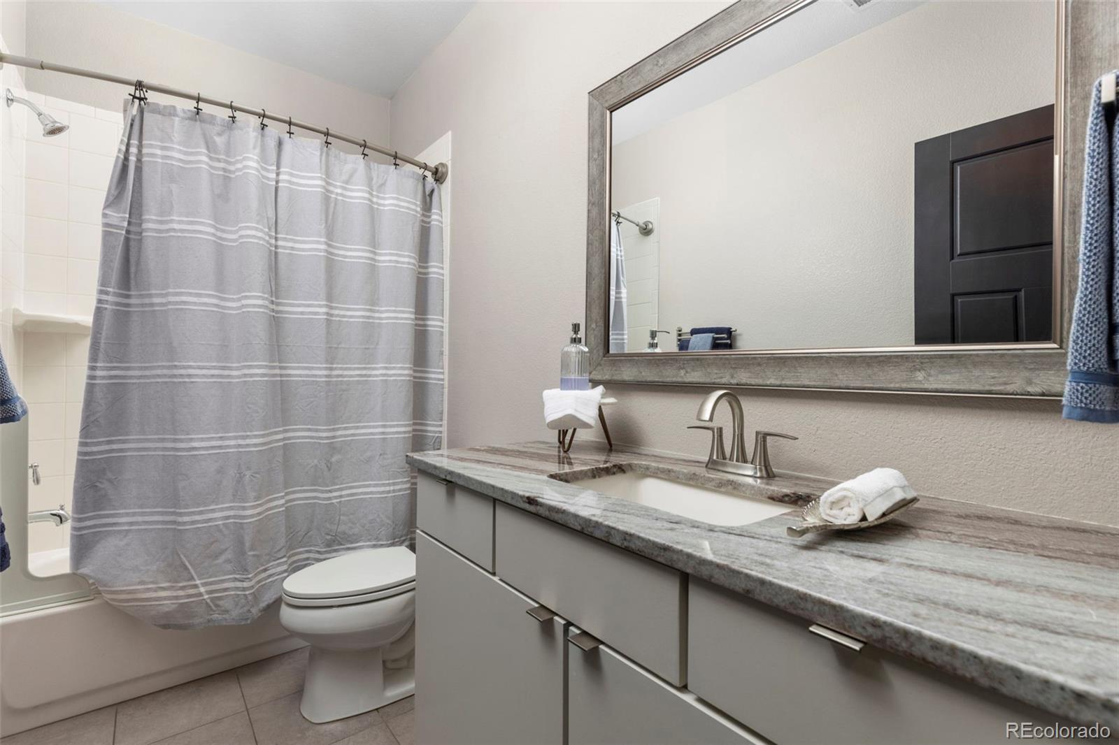 MLS Image #39 for 9177 e 4th place,denver, Colorado