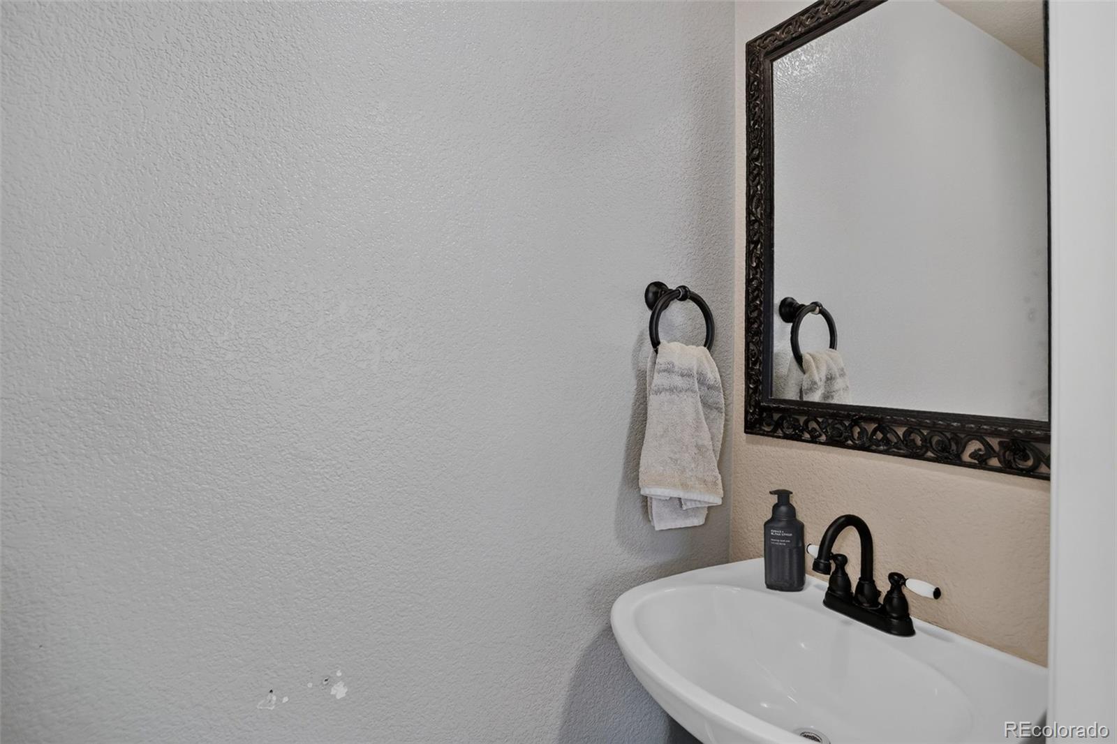 MLS Image #17 for 5561 s quemoy circle,aurora, Colorado