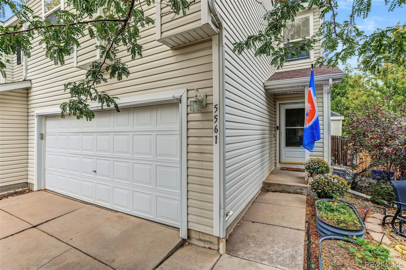 MLS Image #2 for 5561 s quemoy circle,aurora, Colorado