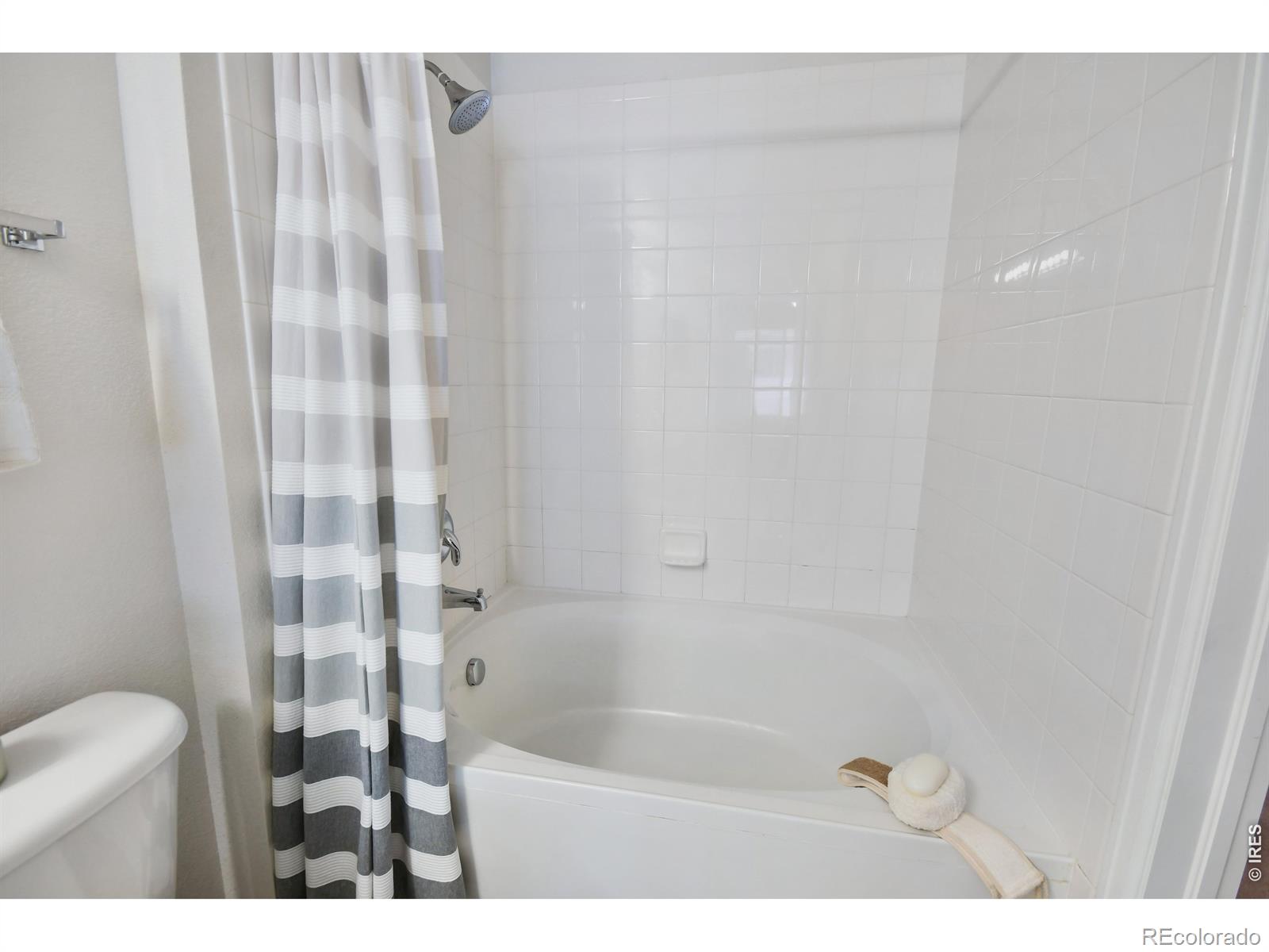 MLS Image #14 for 4615  hahns peak drive,loveland, Colorado